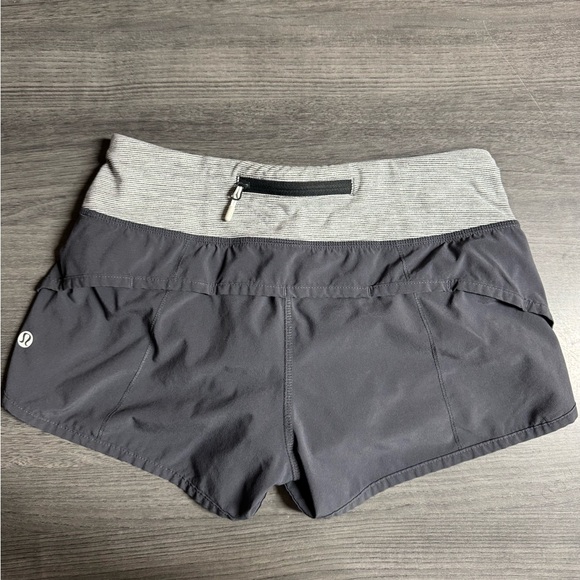 Lululemon Speed Up Short 2.5” - Picture 2 of 3